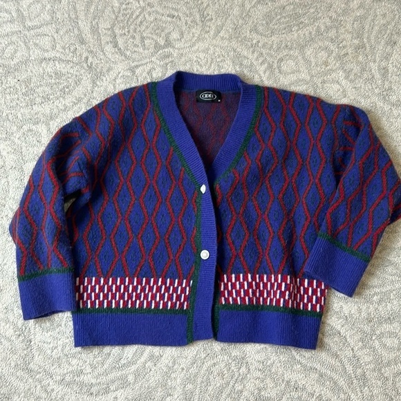 Woman's Geometric Pattern Cardigan Size Medium - Picture 1 of 5